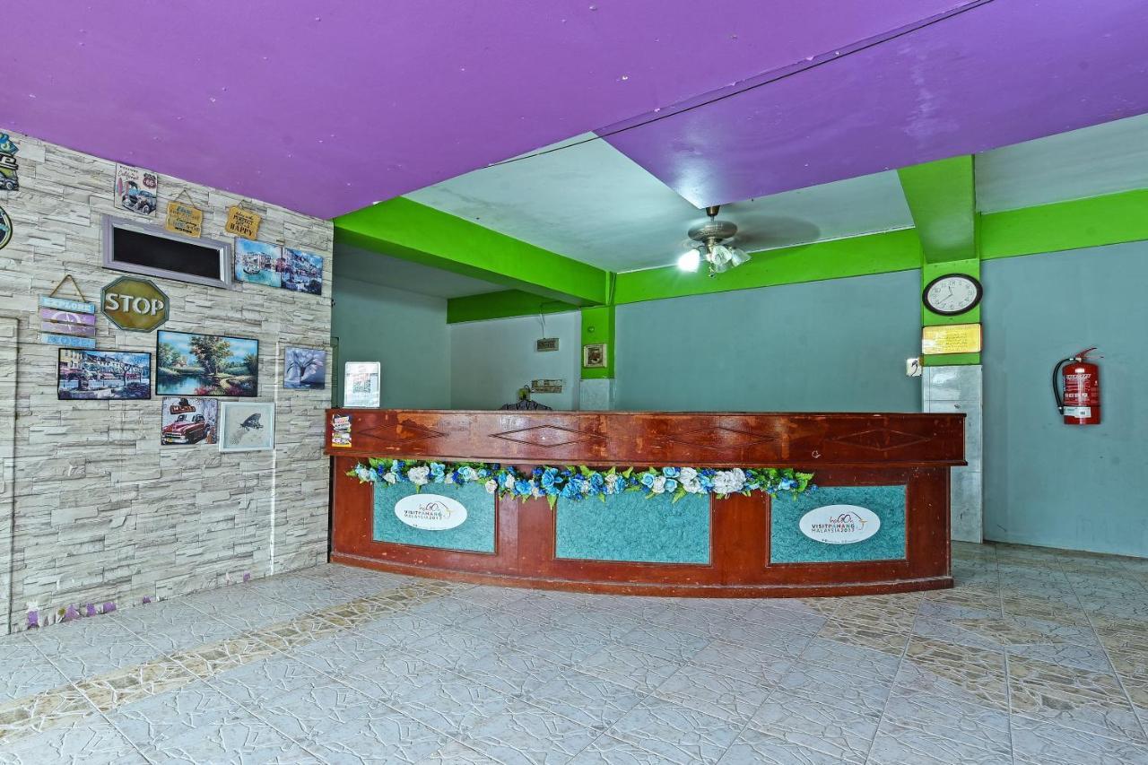 Oyo 90565 Teresek View Motel Kuala Tahan Εξωτερικό φωτογραφία