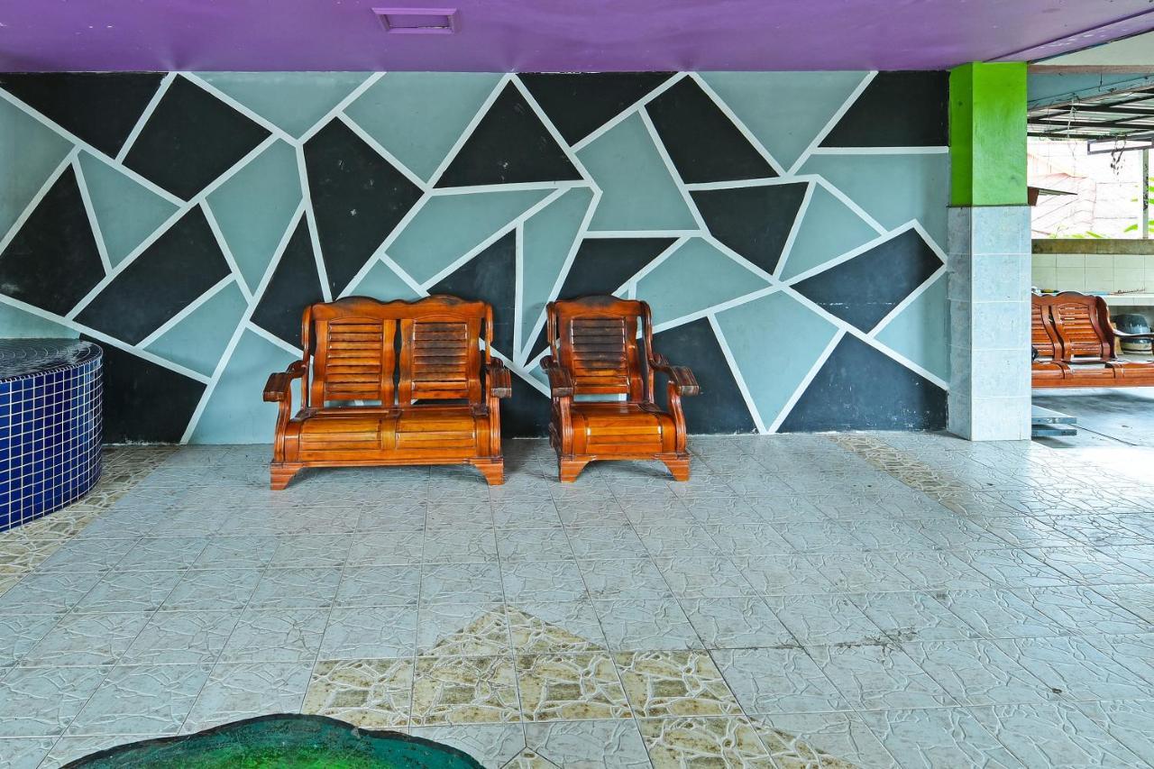 Oyo 90565 Teresek View Motel Kuala Tahan Εξωτερικό φωτογραφία