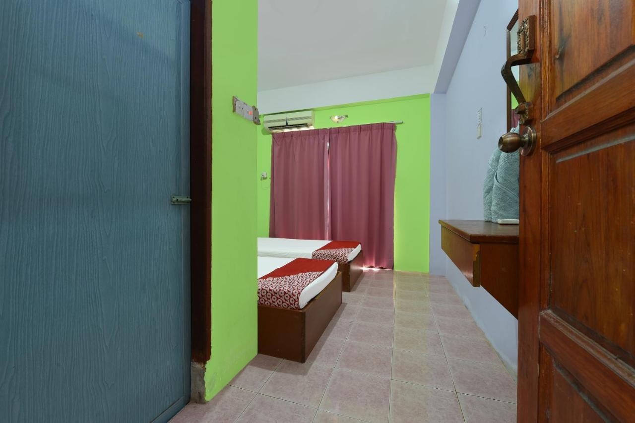 Oyo 90565 Teresek View Motel Kuala Tahan Εξωτερικό φωτογραφία
