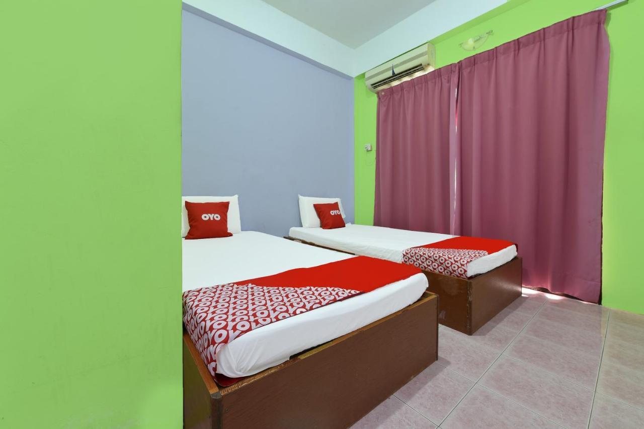 Oyo 90565 Teresek View Motel Kuala Tahan Εξωτερικό φωτογραφία