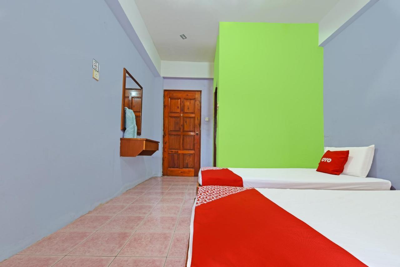 Oyo 90565 Teresek View Motel Kuala Tahan Εξωτερικό φωτογραφία