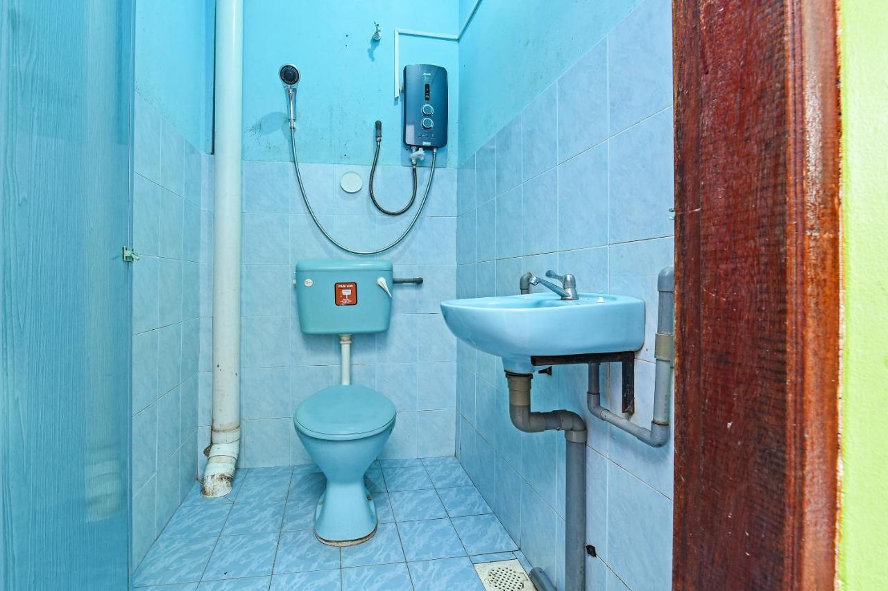 Oyo 90565 Teresek View Motel Kuala Tahan Εξωτερικό φωτογραφία