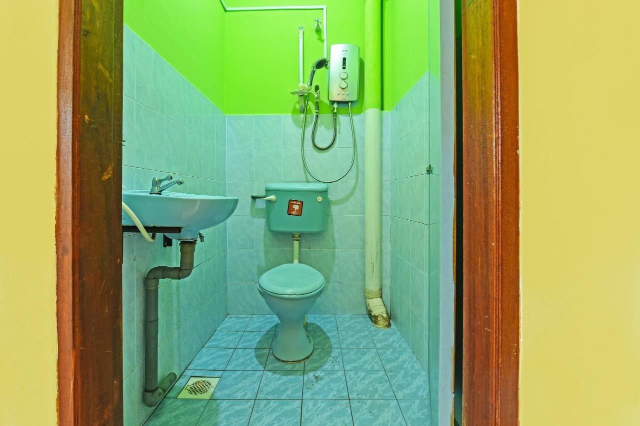Oyo 90565 Teresek View Motel Kuala Tahan Εξωτερικό φωτογραφία